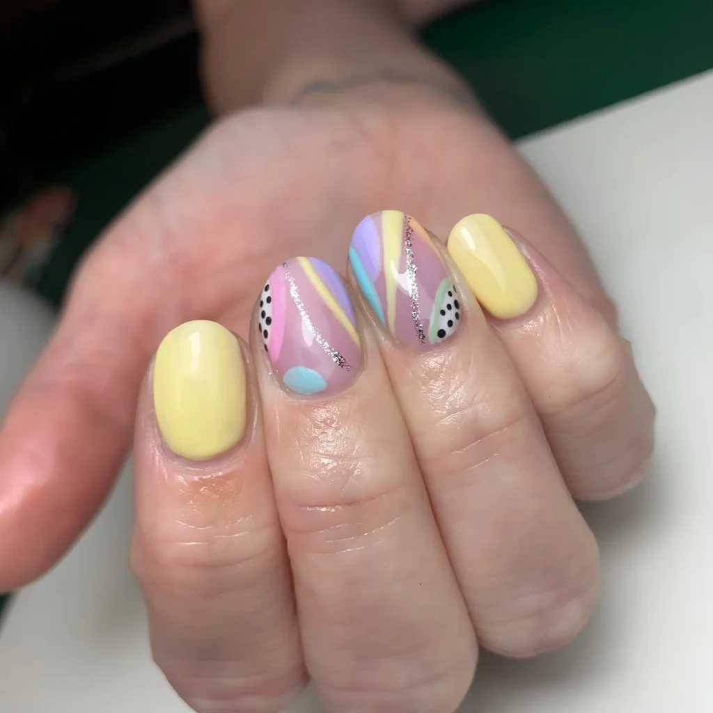 cute yellow nails design 10