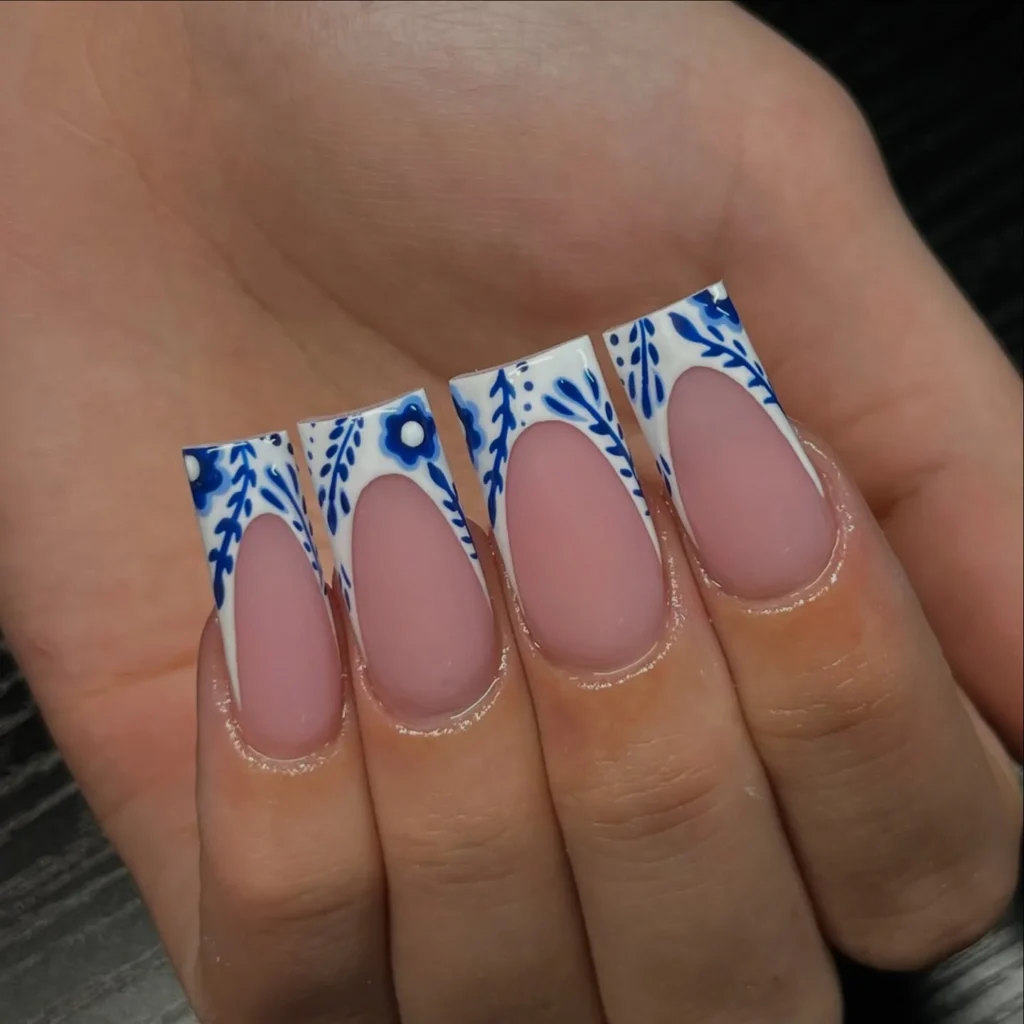 French nails 18