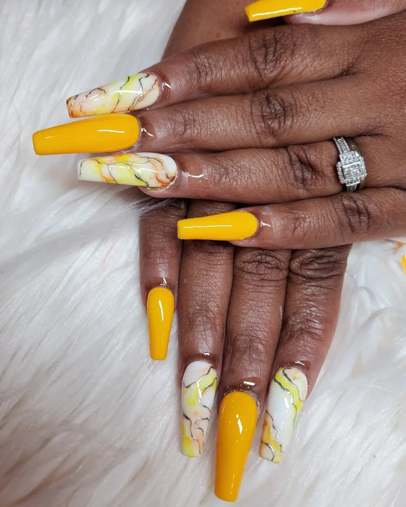 cute yellow nails design 11