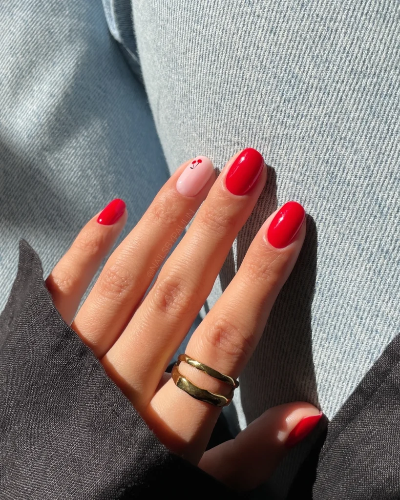 red nails 10