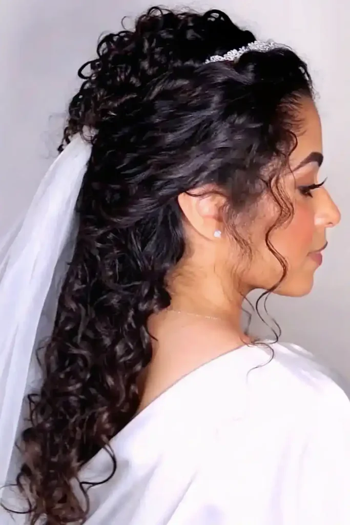 curly hairstyle for prom (2)