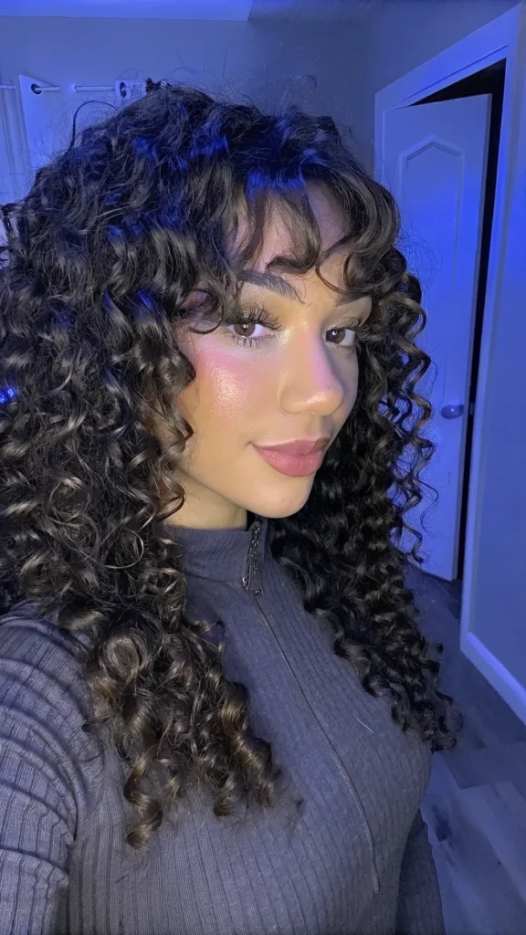 round layers curly hair (9)