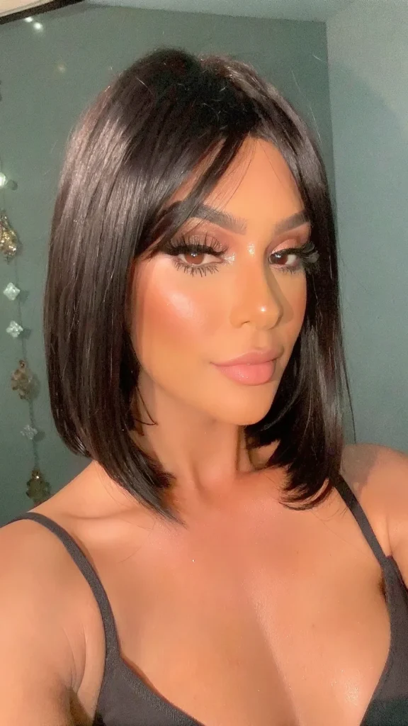 Textured Bob With Curtain Bangs (1)