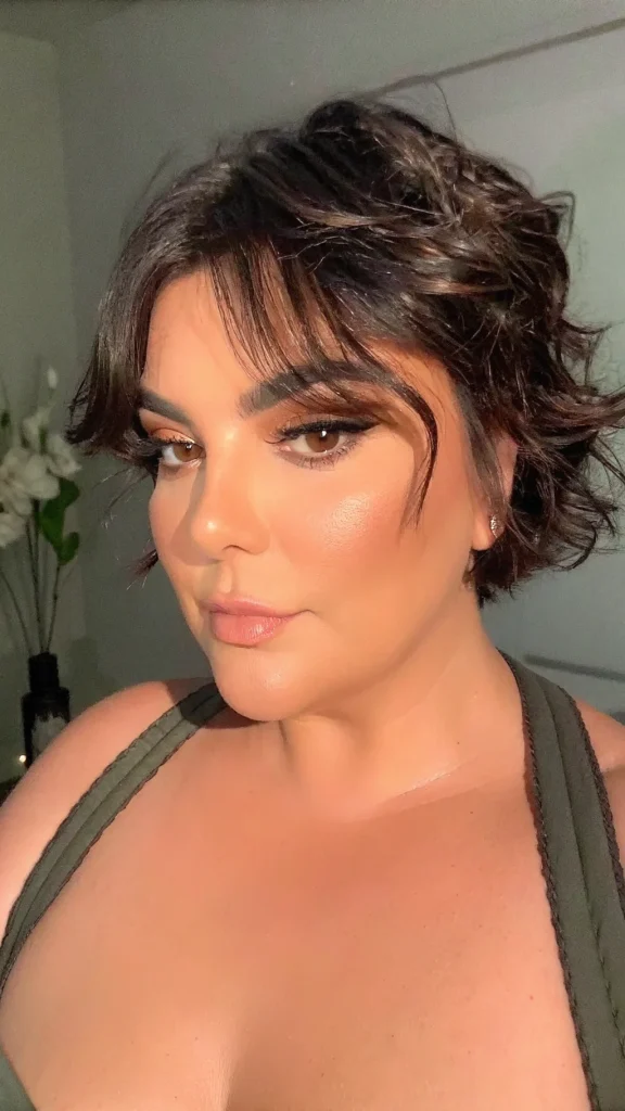 pixie cut round face (1)