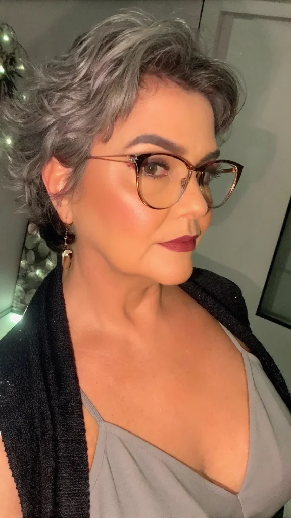 pixie cut round face (7)