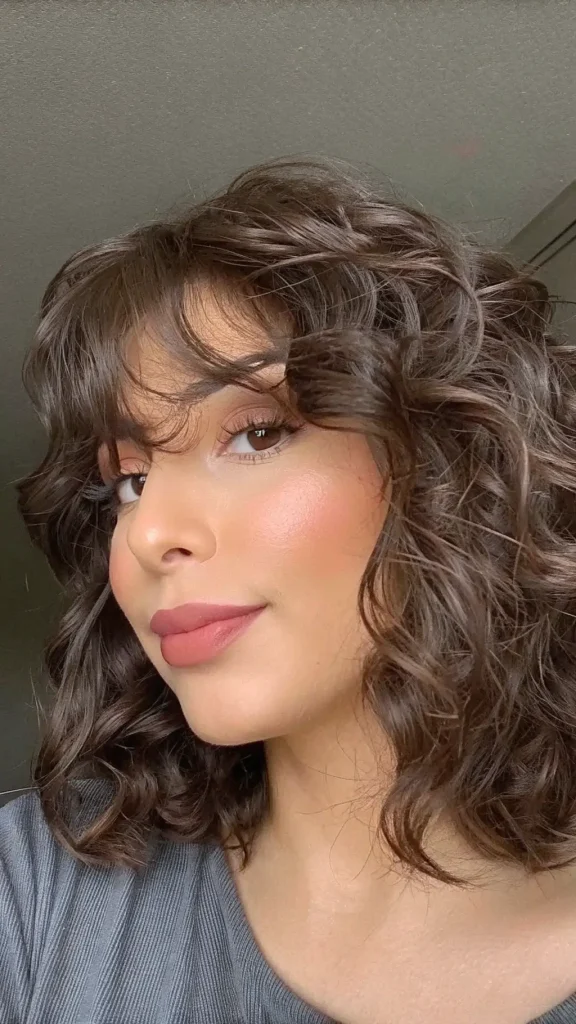 Short Hair Styles for Round Faces (1)