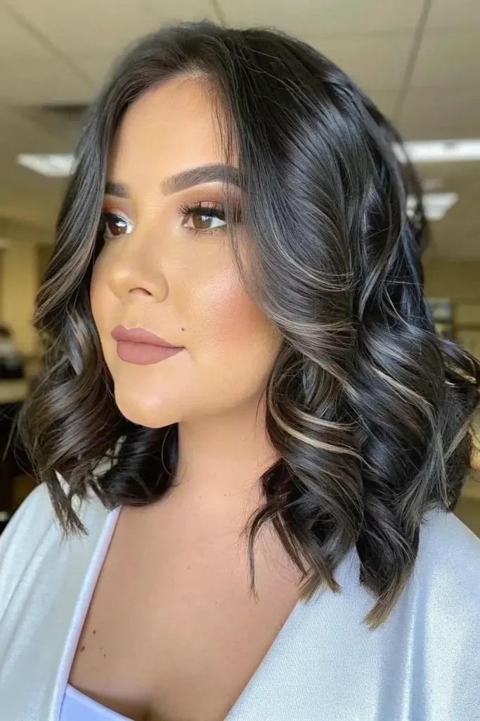 Short Hair Styles for Round Faces (8)